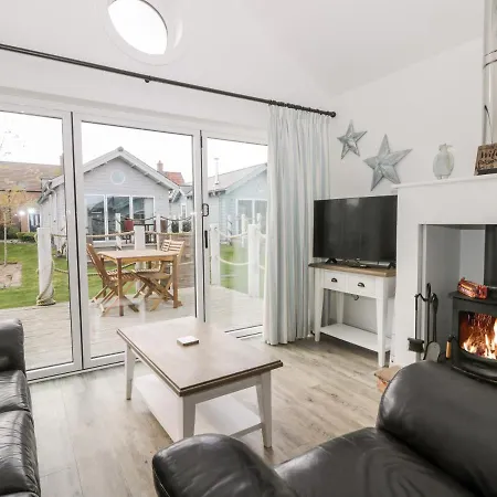Sea-renity, Holiday home